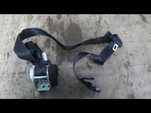 Ceinture arrière droite Peugeot 3008 Monospace (0U_) 2.0 hdi hybrid4 (0urhca) (2011-2016)