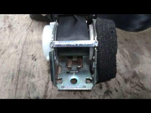 Ceinture arrière droite Peugeot 3008 Monospace (0U_) 2.0 hdi hybrid4 (0urhca) (2011-2016)