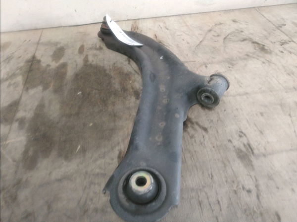 Triangle inf avd Renault CLIO III (BR0-1, CR0-1) 1.5 dci (br17, cr17) (2005-2012) 5 portes
