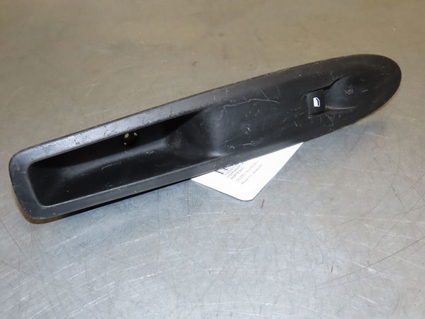 Commande lève-glace porte avant droite Citroën DS3 (SA_) 1.6 hdi 90 (2009-2015) 3 portes