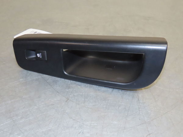 Commande leve-glace porte arrière gauche Kia CEE'D SW (ED) 1.6 crdi 90 (2007-2012)