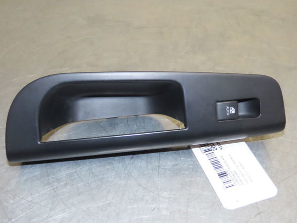 Commande leve-glace porte arrière gauche Kia CEE'D SW (ED) 1.6 crdi 90 (2007-2012)