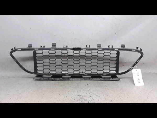 Grille pare-choc av Bmw 3 (F30, F80) 335 d xdrive (2013-2018)