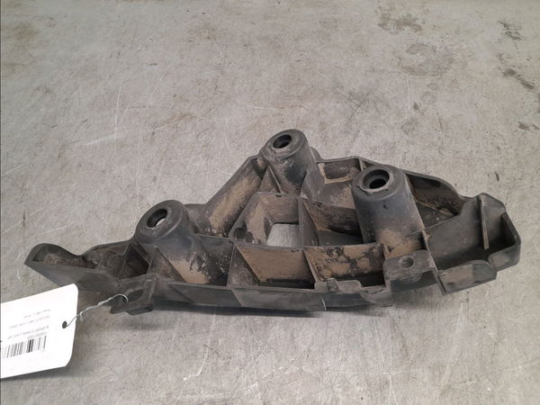 Support d pare-choc ar Peugeot 308 SW II (LC_, LJ_, LR_, LX_, L4_) 1.6 bluehdi 120 (2014-2021)