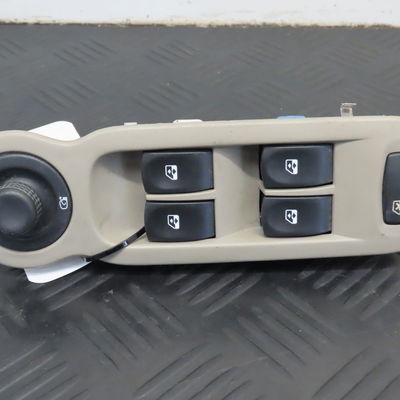 Commande lève-glace porte avant gauche Renault MODUS - GRAND MODUS (F-JP0_) 1.6 (jp03, jp0b, jp0u, jp0y, jp1g) (2004)