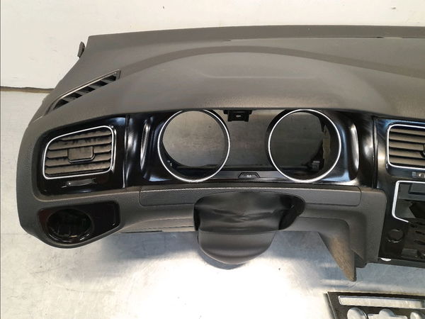 Planche de bord Volkswagen GOLF VII (5G1, BQ1, BE1, BE2) 2.0 gtd (2013-2020)