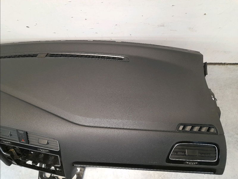 Planche de bord Volkswagen GOLF VII (5G1, BQ1, BE1, BE2) 2.0 gtd (2013-2020)