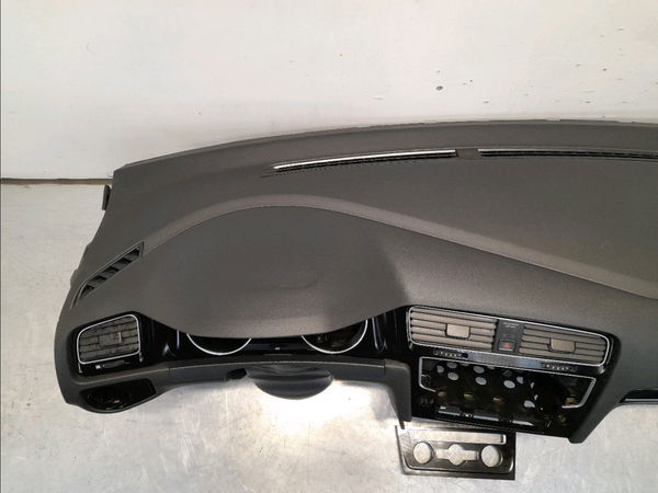 Planche de bord Volkswagen GOLF VII (5G1, BQ1, BE1, BE2) 2.0 gtd (2013-2020)