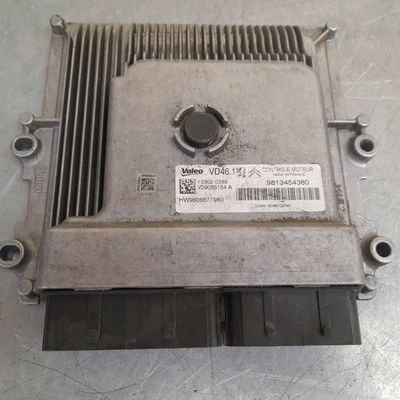 Calculateur moteur Peugeot 308 II (LB_, LP_, LW_, LH_, L3_) 1.2 thp 110 (2013-2021)