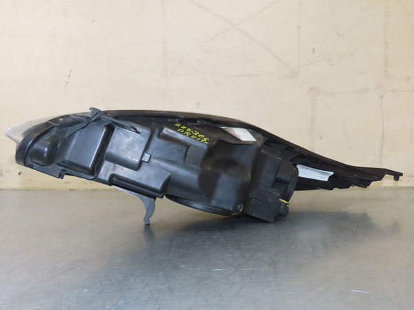 Phare droit Ford FIESTA VI (CB1, CCN) 1.4 tdci (2010-2012) 3 portes