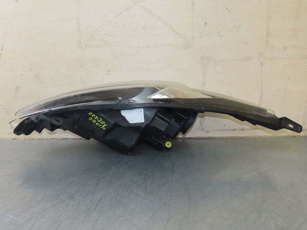 Phare droit Ford FIESTA VI (CB1, CCN) 1.4 tdci (2010-2012) 3 portes