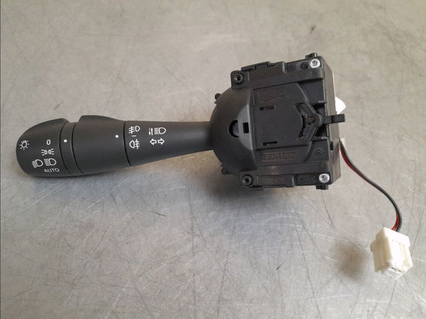 Commande eclairage Renault CLIO IV (BH_) 0.9 tce 90 (2012) 5 portes