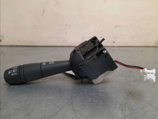 Commande eclairage Renault CLIO IV (BH_) 0.9 tce 90 (2012) 5 portes