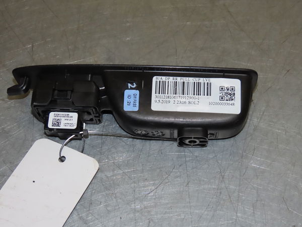 Commande leve-glace porte arrière gauche Renault CLIO V (B7_) 1.0 tce 100 (b7mt) (2019)