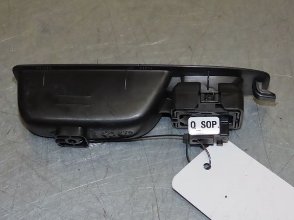 Commande leve-glace porte arrière gauche Renault CLIO V (B7_) 1.0 tce 100 (b7mt) (2019)