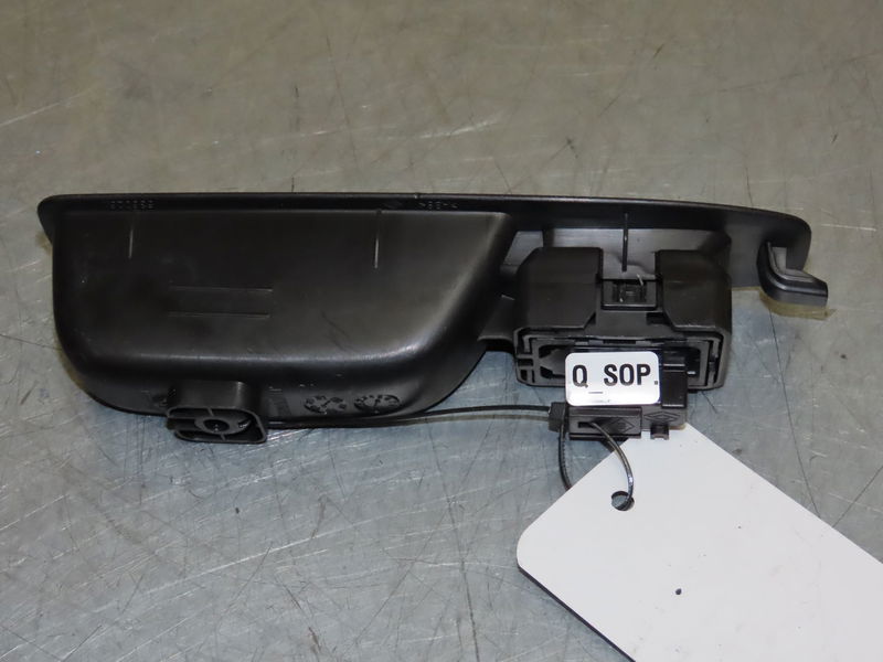 Commande leve-glace porte arrière gauche Renault CLIO V (B7_) 1.0 tce 100 (b7mt) (2019)