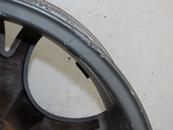 Jante aluminium Alfa romeo MITO (955_) 1.3 multijet (955axp1a, 955ayc1a) (2009-2018) 3 portes