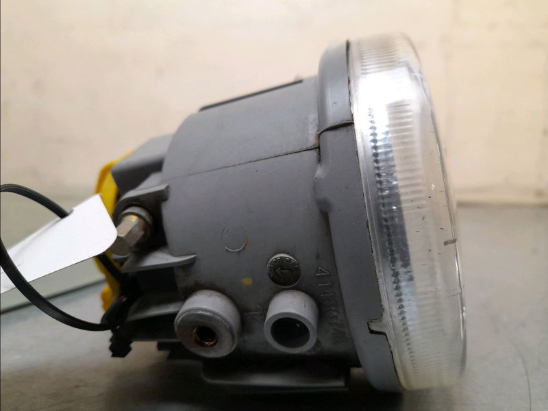 Phare antibrouillard avant droit Peugeot 1007 (KM_) 1.6 16v (2005)
