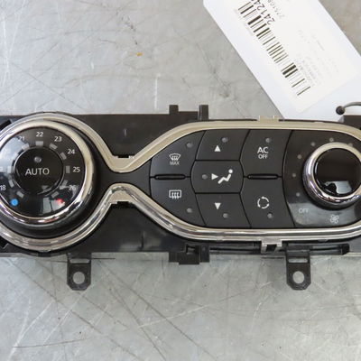 Commande de chauffage Renault CLIO IV (BH_) 1.5 dci 90 (2012) 5 portes