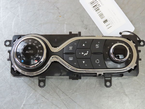 Commande de chauffage Renault CLIO IV (BH_) 1.5 dci 90 (2012) 5 portes
