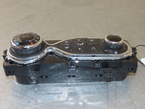 Commande de chauffage Renault CLIO IV (BH_) 1.5 dci 90 (2012) 5 portes