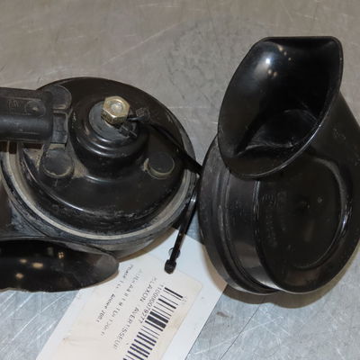 Klaxon  - avertisseur Audi A4 B6 Avant (8E5) 1.9 tdi (2001-2004)
