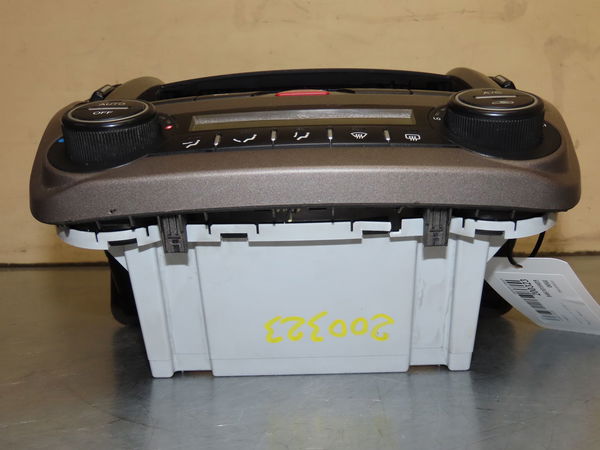 Console Kia CEE'D SW (ED) 1.6 crdi 90 (2007-2012)