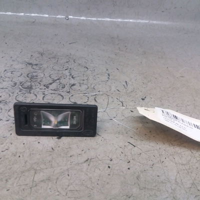 Eclaireur plaque de police g Jaguar XE (X760) 2.0 d awd (2015)
