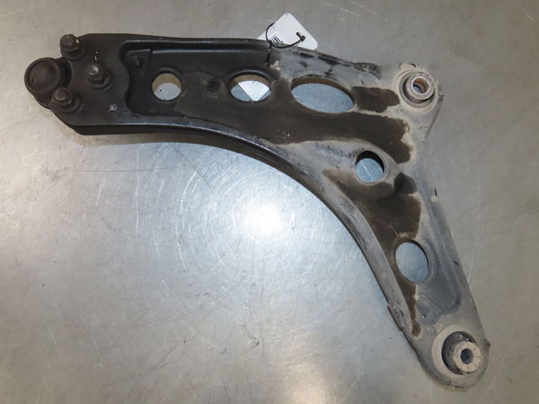 Triangle inf avd RENAULT TRAFIC