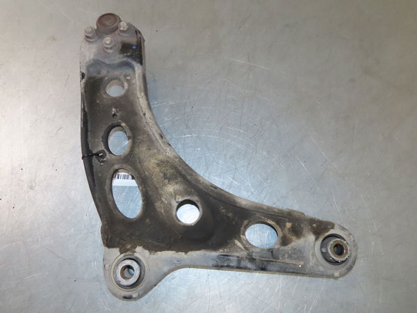 Triangle inf avg RENAULT TRAFIC