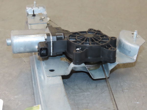 Mecanismemoteur leve-glace avg RENAULT CLIO