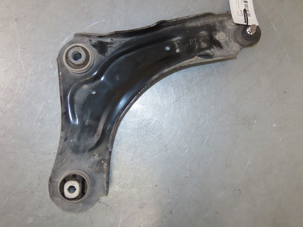 Triangle inf avd RENAULT MEGANE
