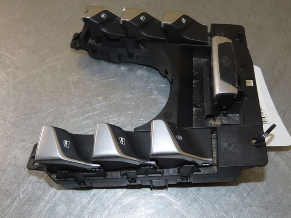 Commande lève-glace porte avant gauche DS DS5