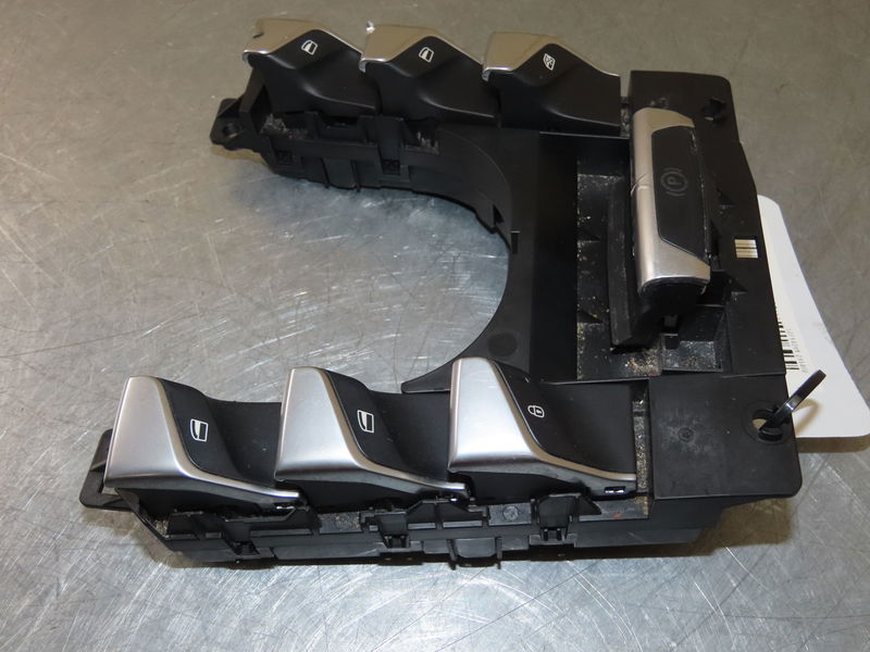 Commande lève-glace porte avant gauche DS DS5