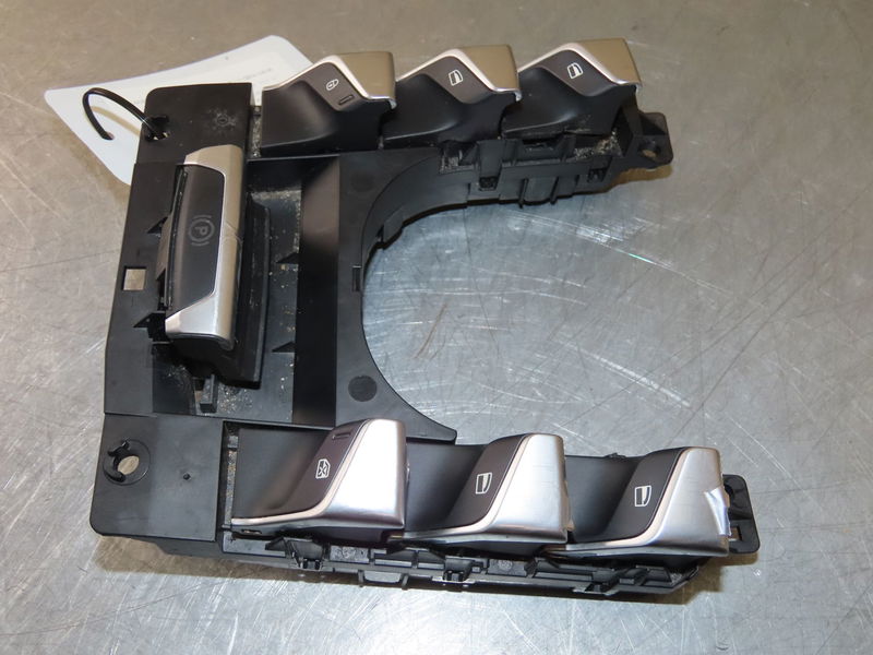 Commande lève-glace porte avant gauche DS DS5