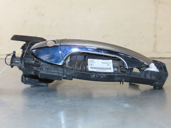 Poignee ext porte avg MERCEDES CLASSE A