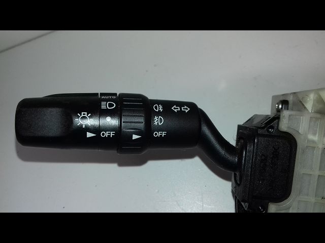 Bloc commodos Mazda 3 (BK) 2.0 (bkep) (2003-2009)