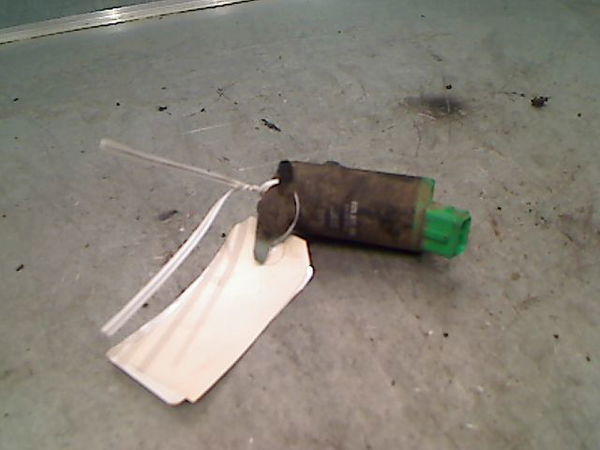 Pompe lave-glace avant PEUGEOT 206 Phase 1 09-1998--03-2009