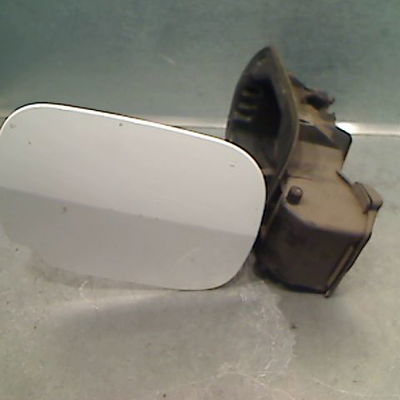 Portillon carburant aile ard RENAULT CLIO III Phase 1 09-2005--03-2009