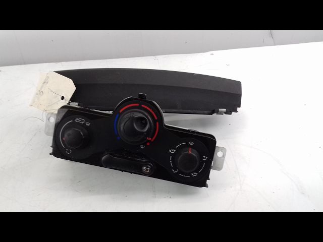 Commande de chauffage Renault KANGOO Express (FW0-1_) 1.5 dci 70 (fw0a, kw0v) (2008) 4 portes