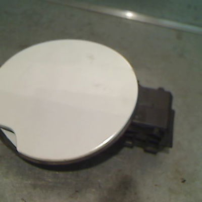 Portillon carburant aile ard PEUGEOT 308