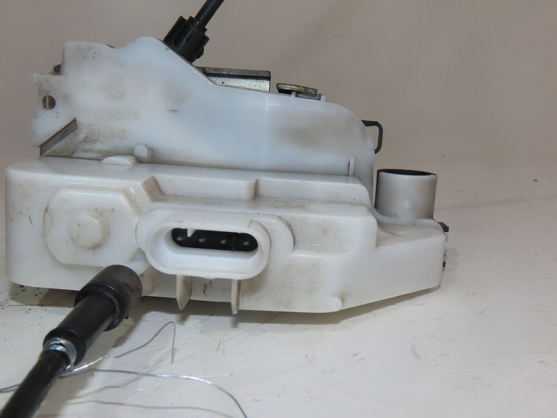 Serrure porte avd Renault LAGUNA II (BG0-1_) 1.9 dci (bg05) (2004-2005)