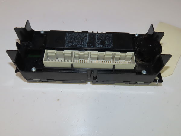 Commande de chauffage Volkswagen PASSAT B5 Variant (3B5) 2.3 vr5 (1997-2000)