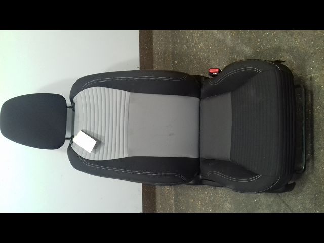 Siège avant droit Toyota YARIS (_P13_) 1.5 (nsp131_) (2017)