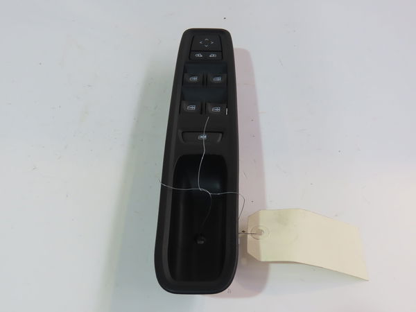 Commande lève-glace porte avant gauche Dacia SANDERO III 1.0 tce 100 eco-g (2021)