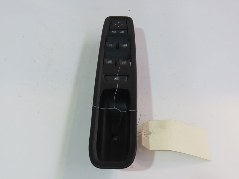 Commande lève-glace porte avant gauche Dacia SANDERO III 1.0 tce 100 eco-g (2021)
