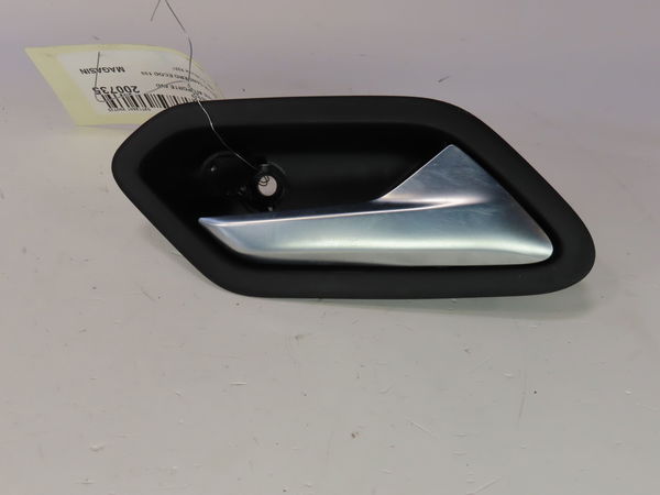 Poignee int porte avd Dacia SANDERO III 1.0 tce 100 eco-g (2021)