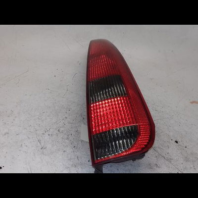 Feu arrière droit Ford FUSION (JU_) 1.4 tdci (2002-2012) 5 portes