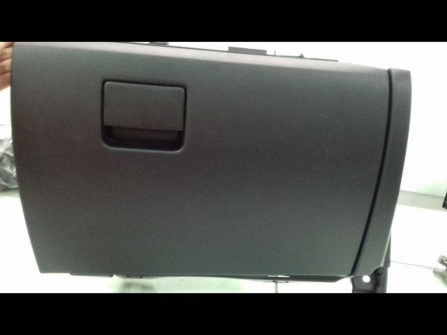 Boite à gants Mazda 3 (BM, BN) 2.0 (2013-2019)