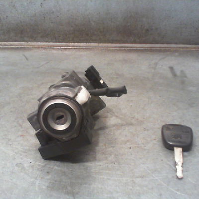 Antivol de direction TOYOTA AVENSIS
